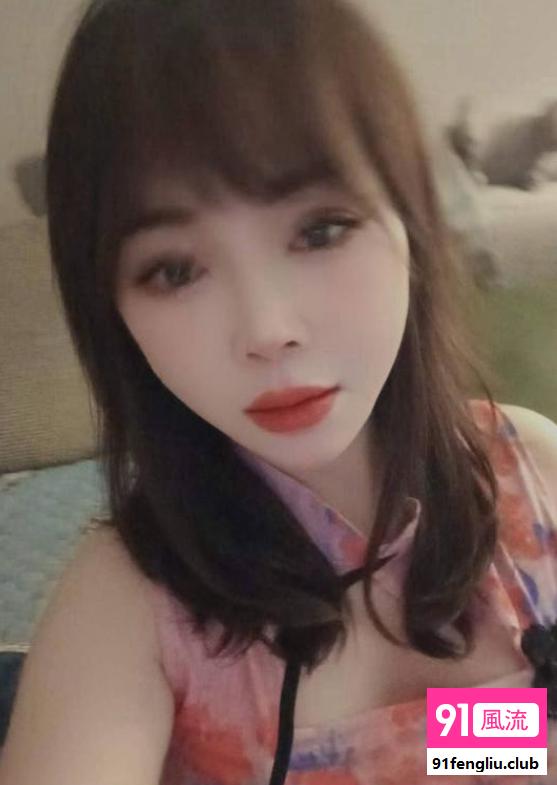 丰乳性感骚姐姐